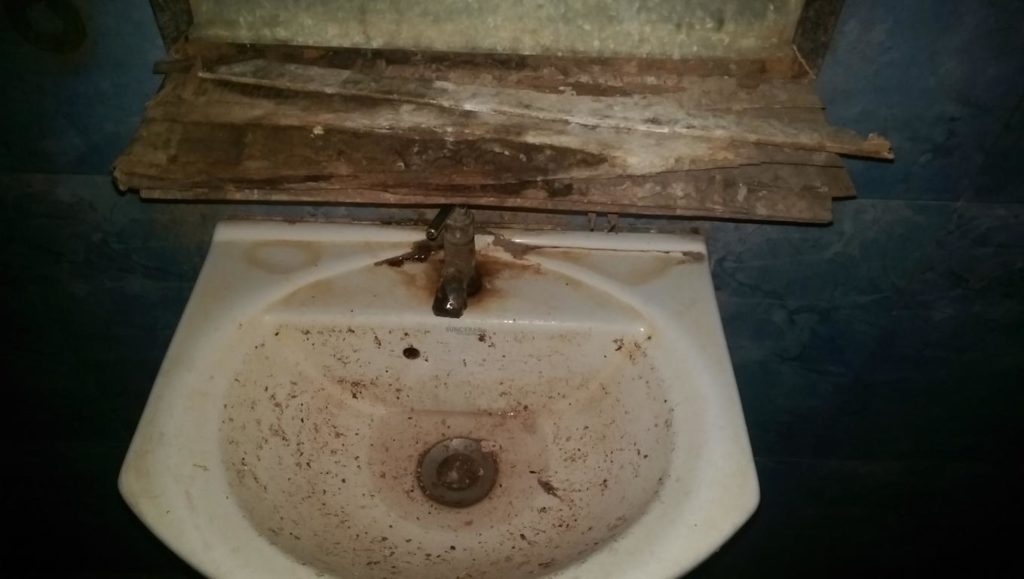 ...auch Händewaschen macht nicht immer Spass in diesem Land!