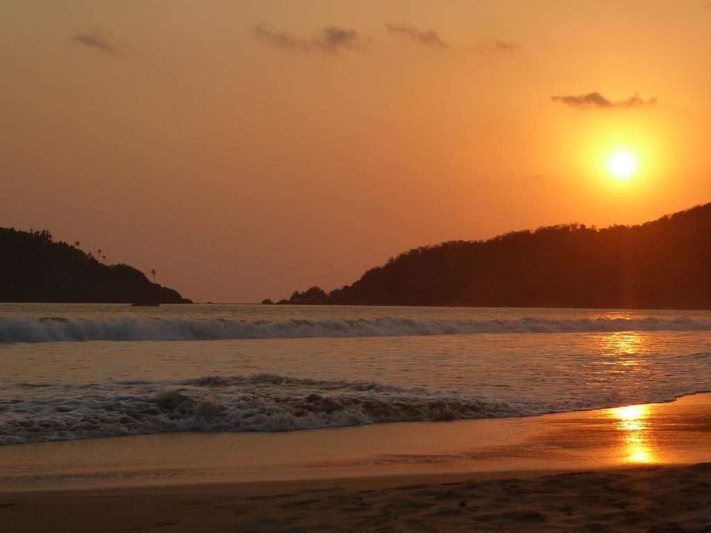 Einer von unzähligen wunderschönen Sonnenuntergängen in Goa. Russland...äääh Indien kann auch wunderschön sein. Den Gag tscheggt Ihr jetzt noch nicht. Erklär ich Euch ein anderes Mal.