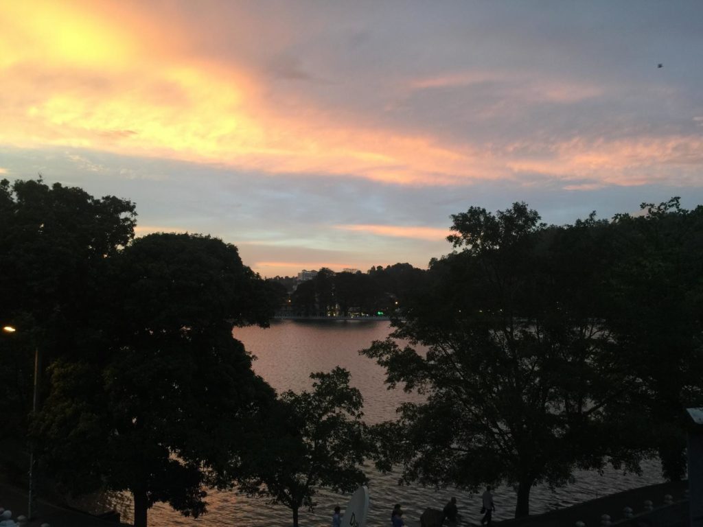 Ausblick aus dem Hotel auf den See in Kandy. Nöd hässlach, aber edz au nünt speziells gell.